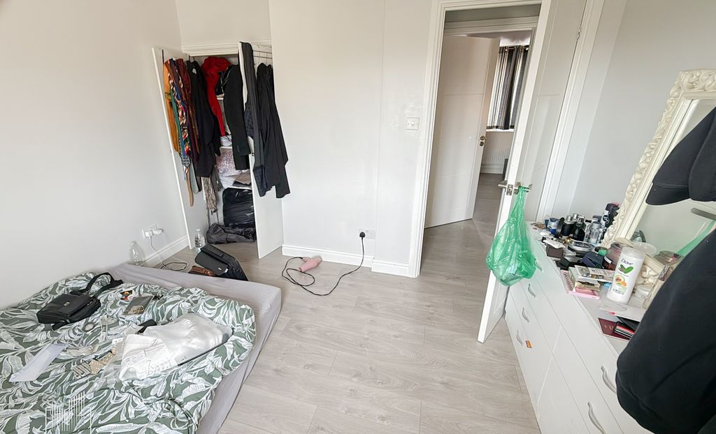 Property photo 2 of 9 Photo 2