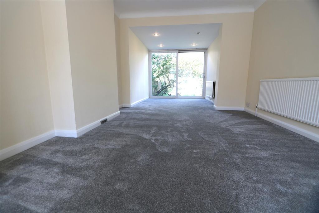 Property photo 1 of 7 Rear Recep 3.Jpg