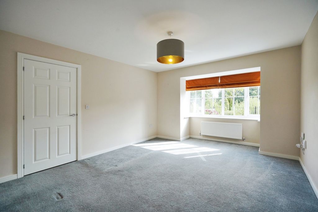 Property photo 3 of 18 Pbox-Img.Jpg