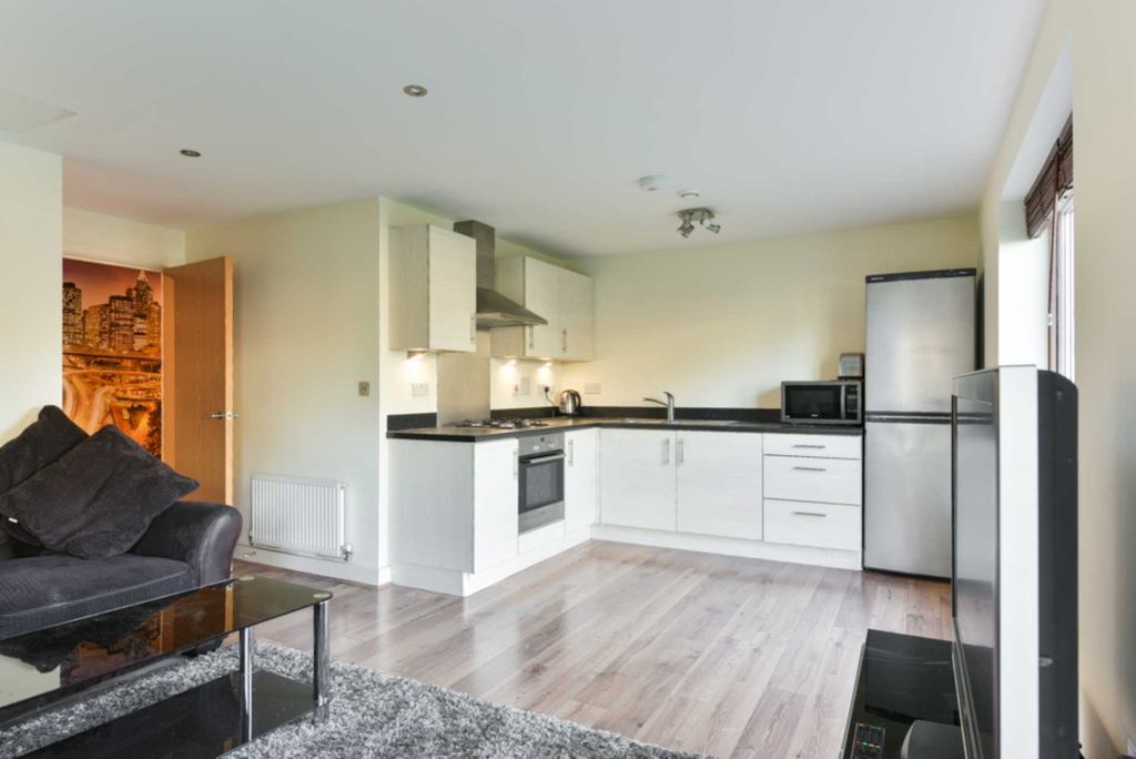 Property photo 3 of 12