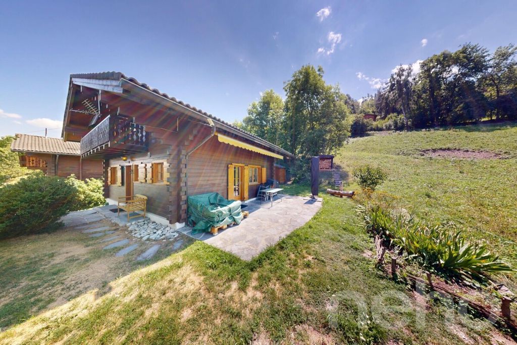 Property photo 3 of 12