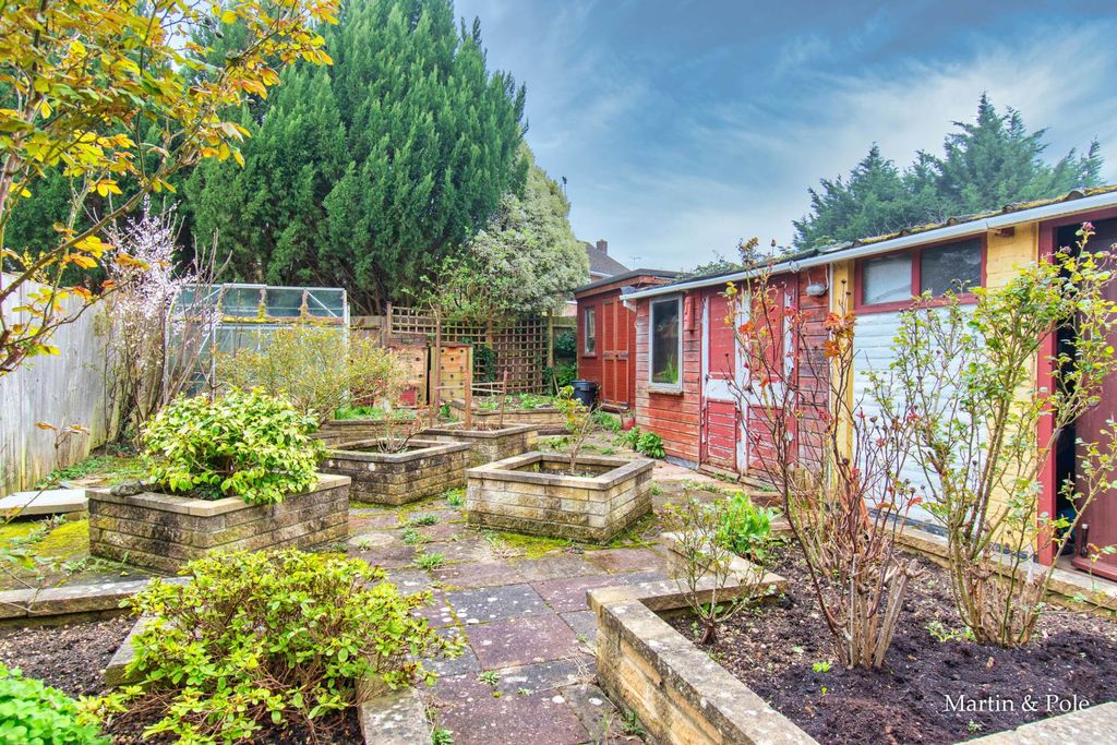 Property photo 2 of 13