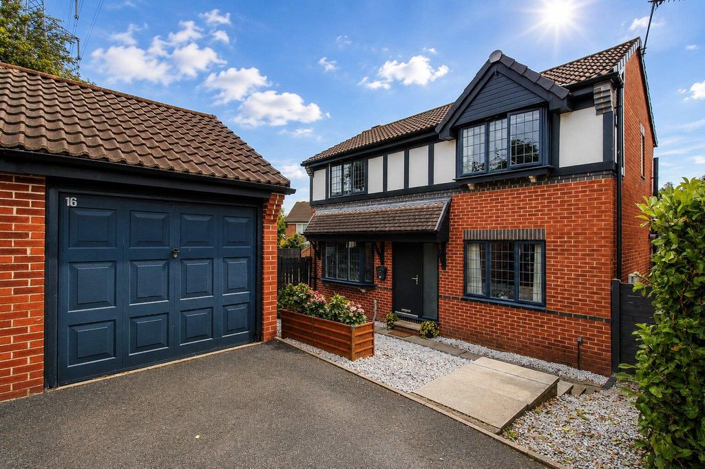 Property photo 1 of 16
