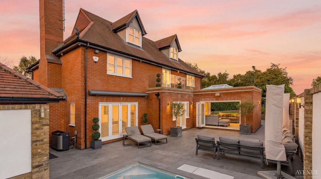 Property photo 1 of 22 4378300