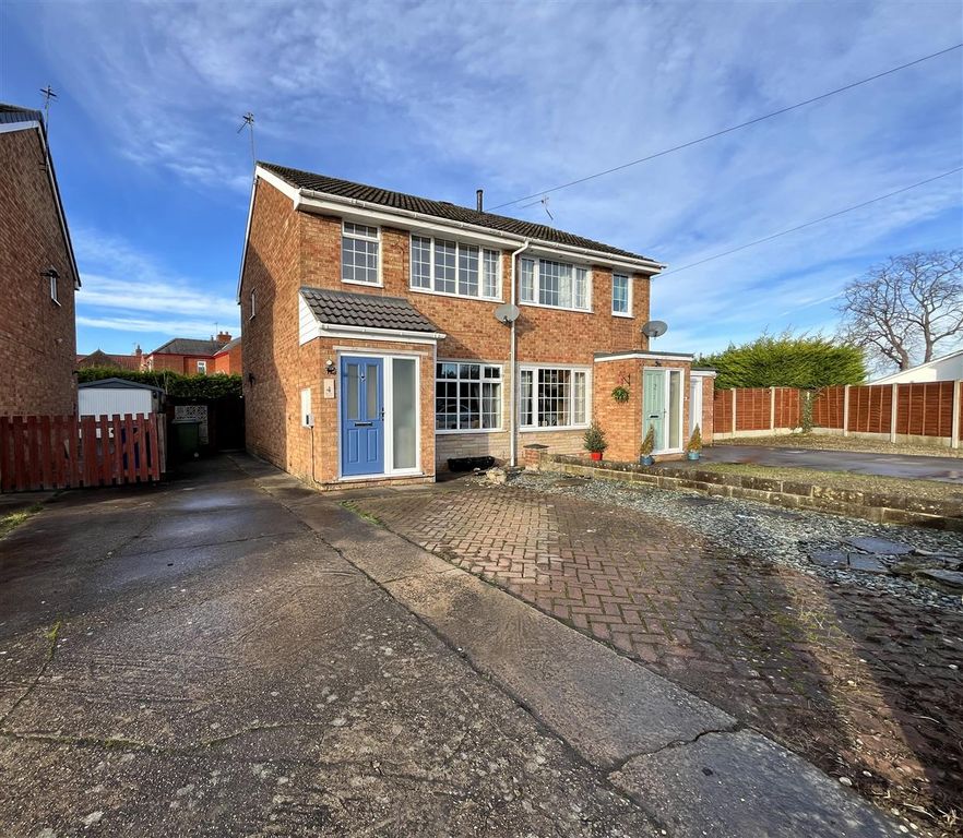 Property photo 1 of 12 Front