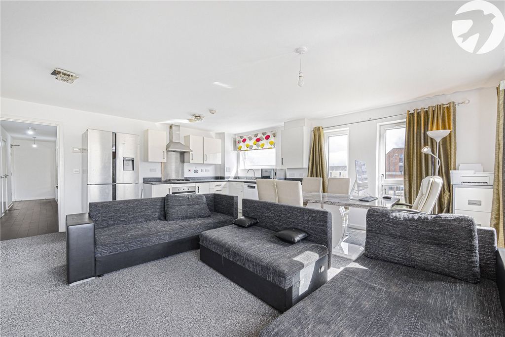 Property photo 2 of 27 Living Room