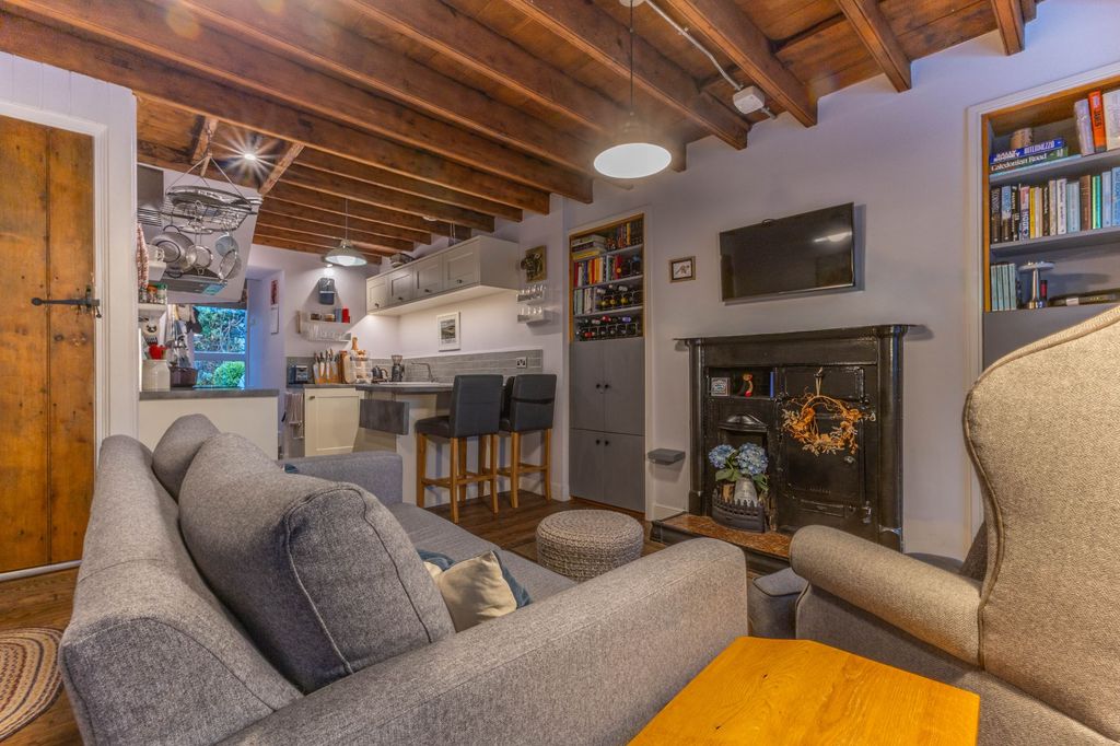 Property photo 3 of 14 Kitchen/Living Area