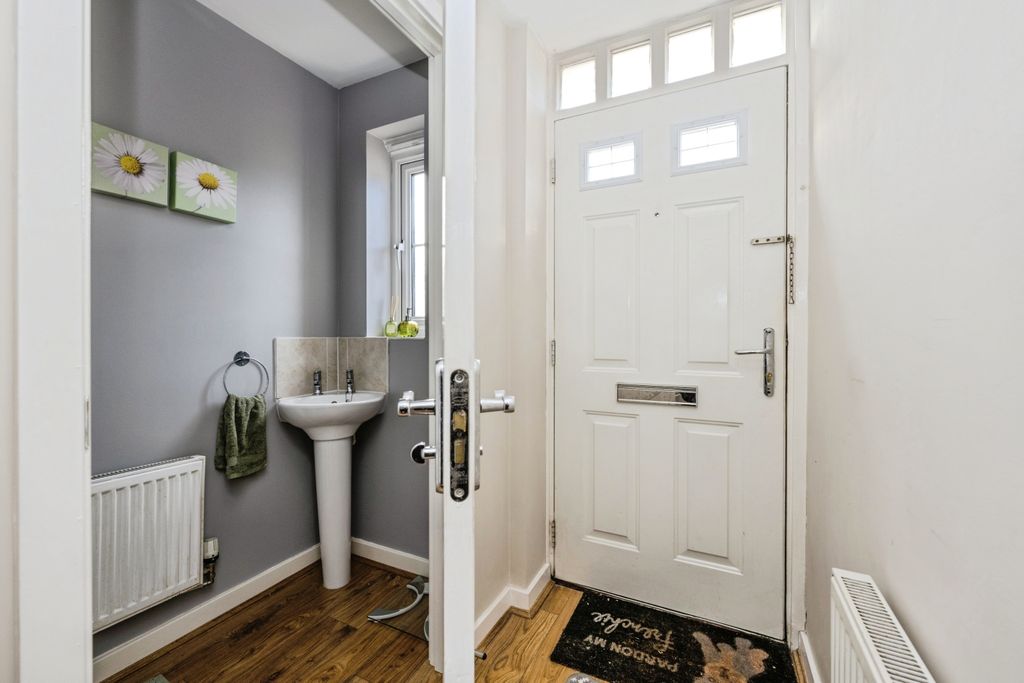 Property photo 2 of 15