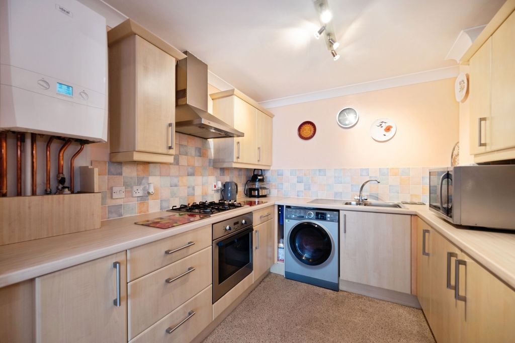 Property photo 2 of 10 Photo