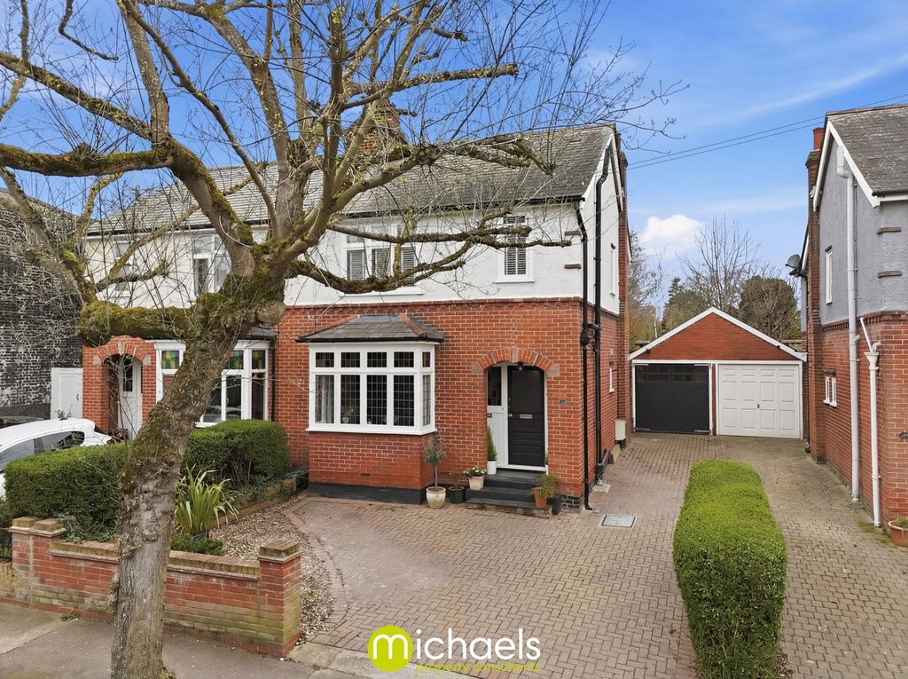 Property photo 1 of 34