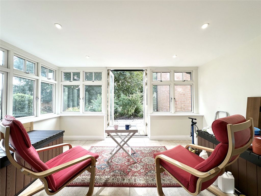 Property photo 3 of 21 Picture No. 30