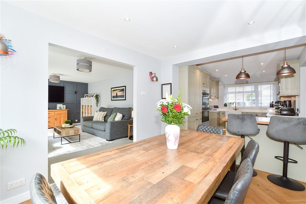Property photo 2 of 17 Dining Area