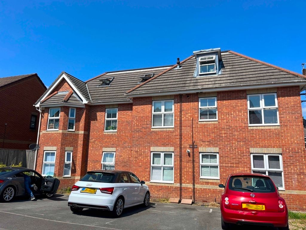 Property photo 1 of 6