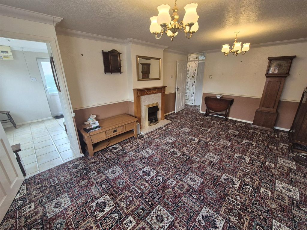 Property photo 2 of 13 Picture No. 04
