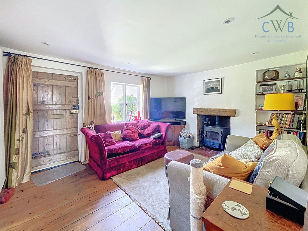 Property photo 2 of 18