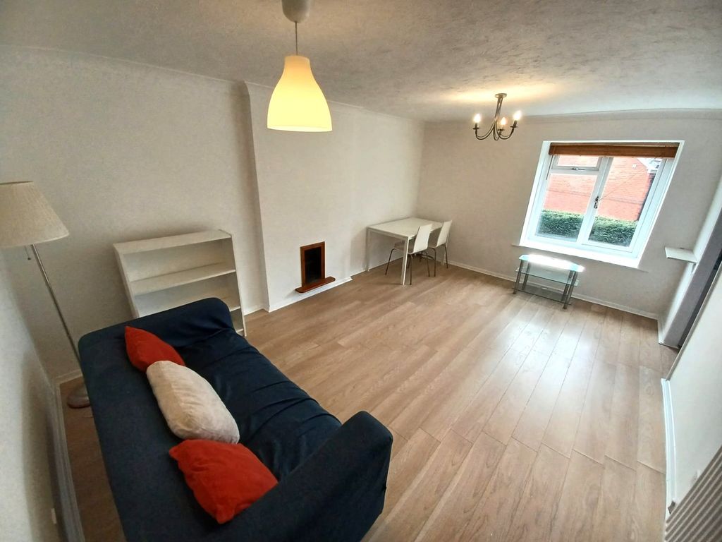 Property photo 2 of 10 Picture No. 36