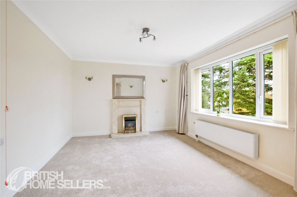 Property photo 2 of 16 Picture No. 08