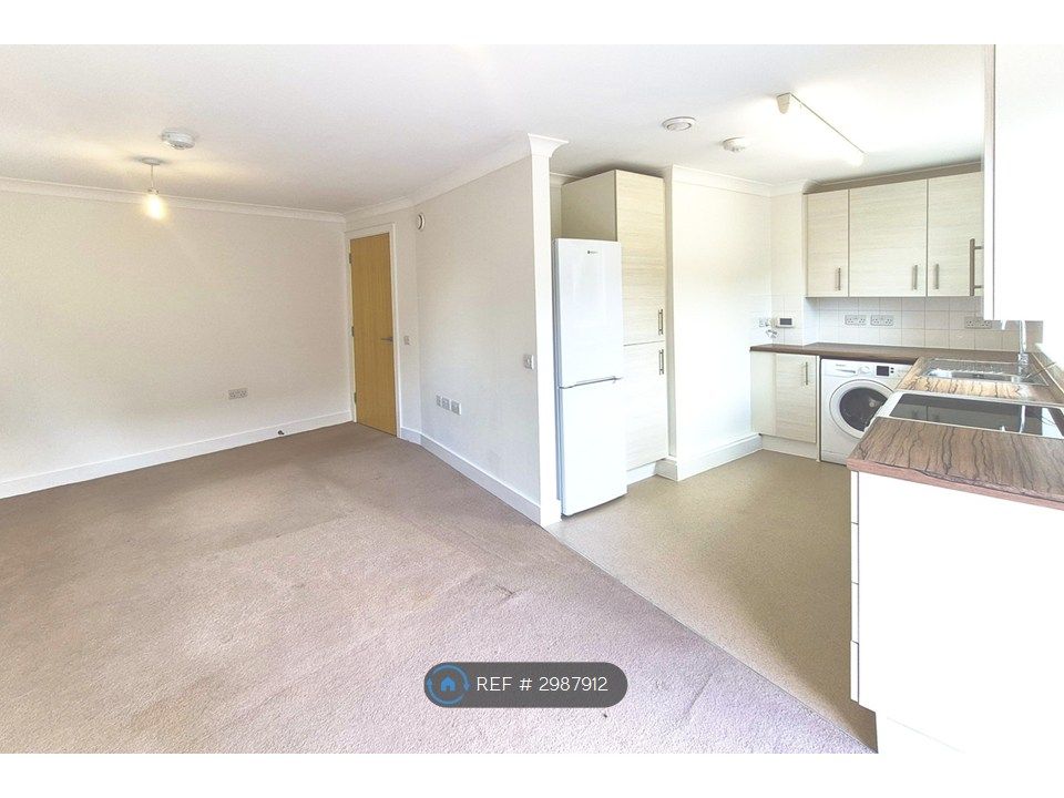 Property photo 3 of 9