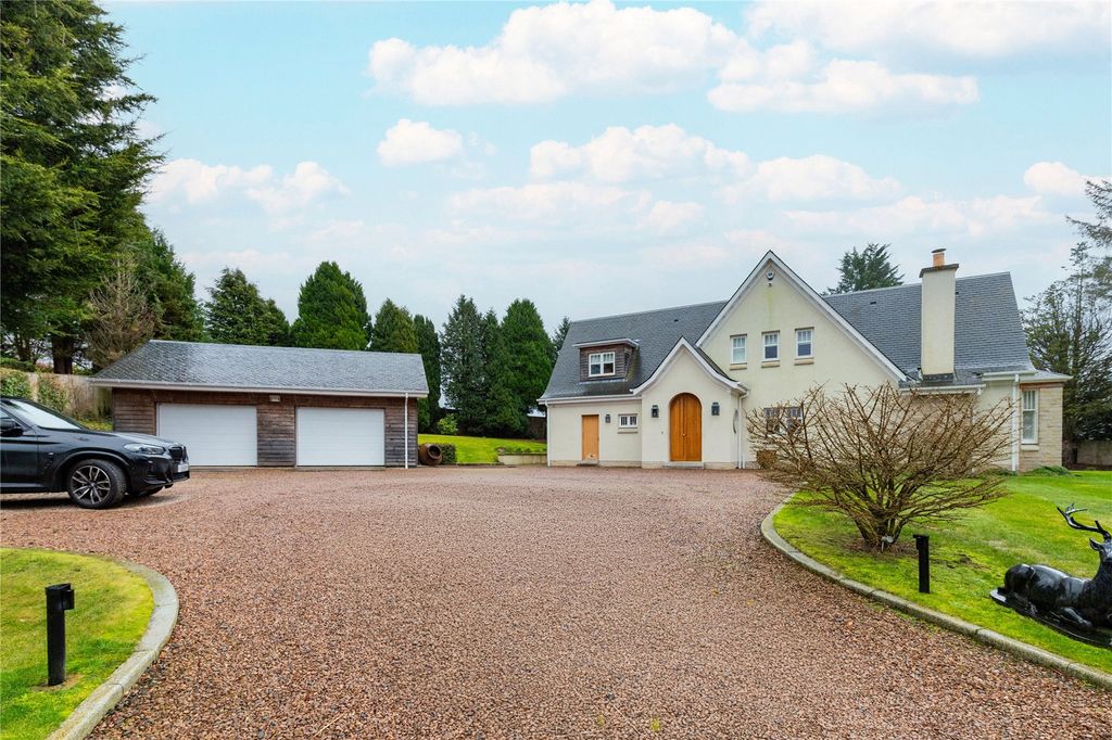 Property photo 1 of 33 10 Auchenglen Road