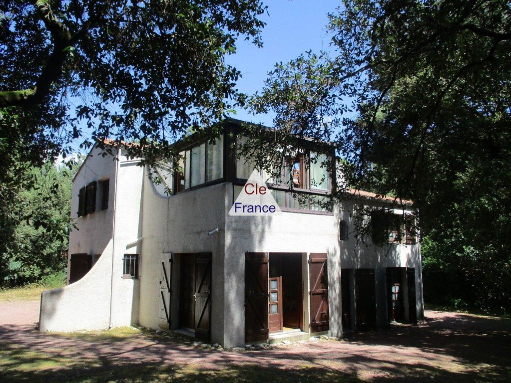 Property photo 1 of 5