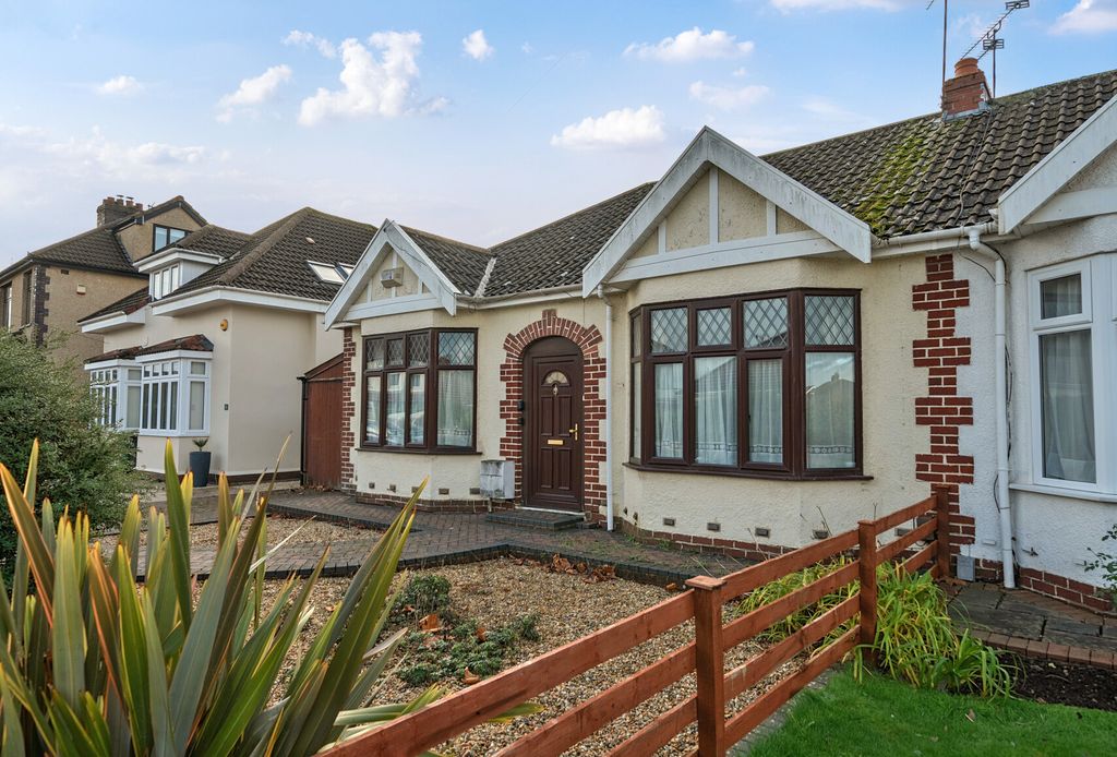 Property photo 1 of 25 1384905-13-692456...