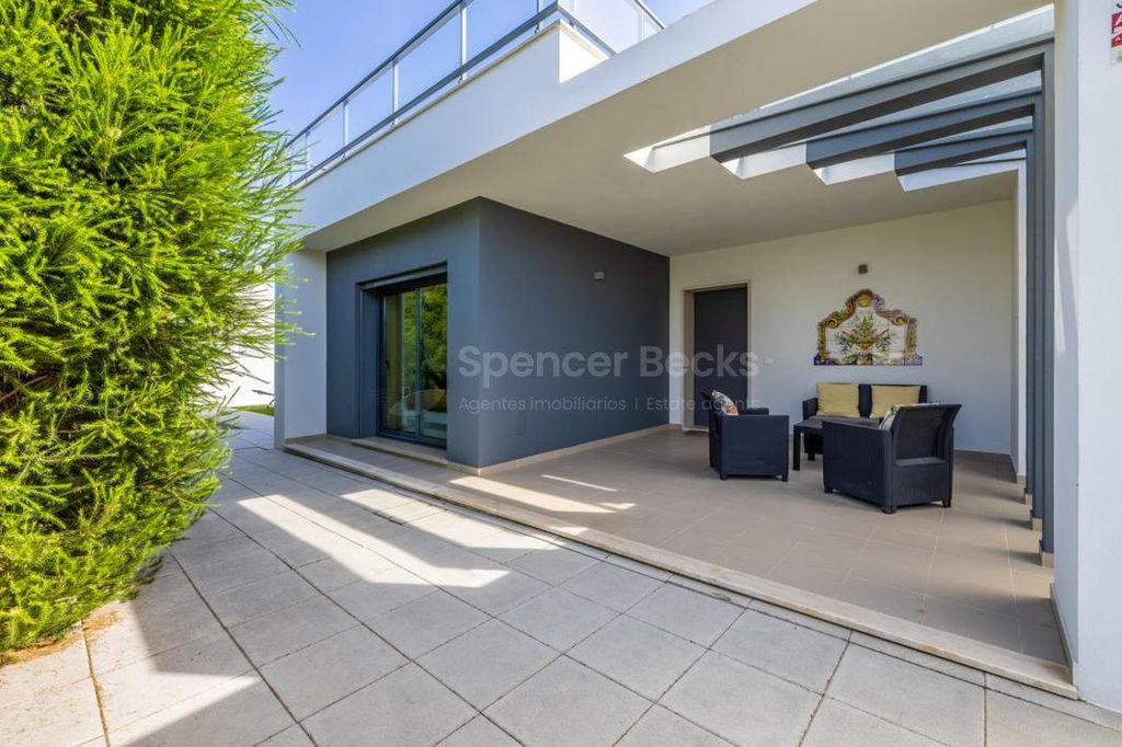 Property photo 3 of 34