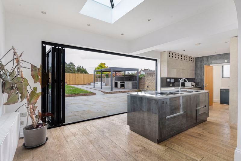 Property photo 2 of 27 Photo 15