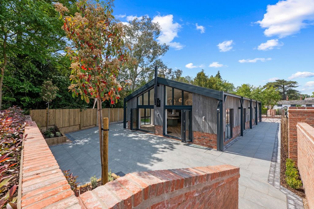 Property photo 1 of 27 Picture No. 84