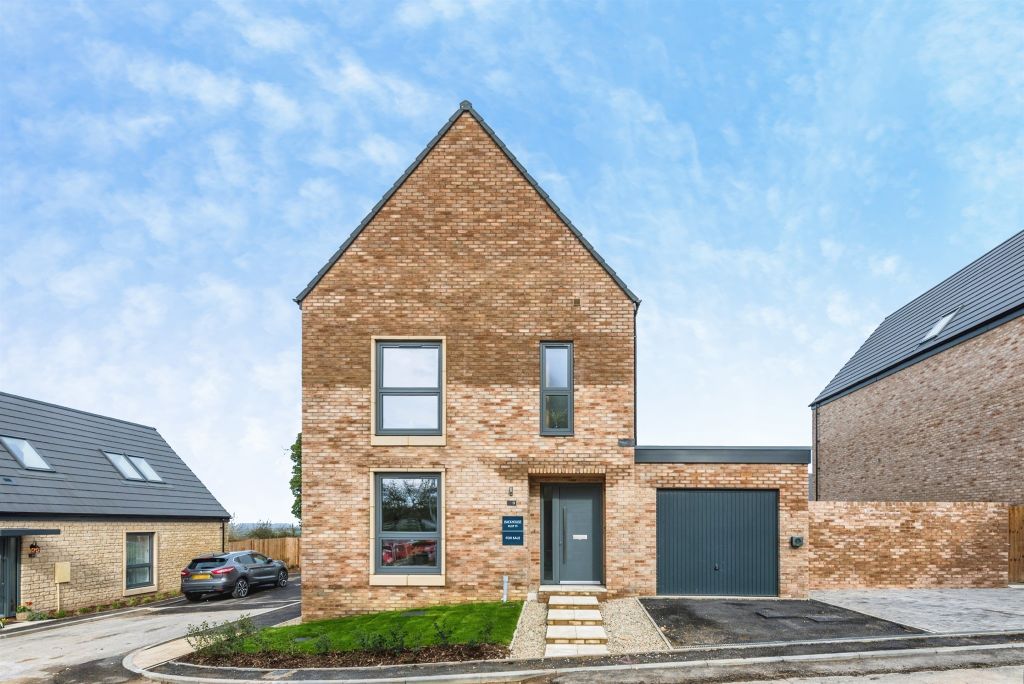 Property photo 1 of 11