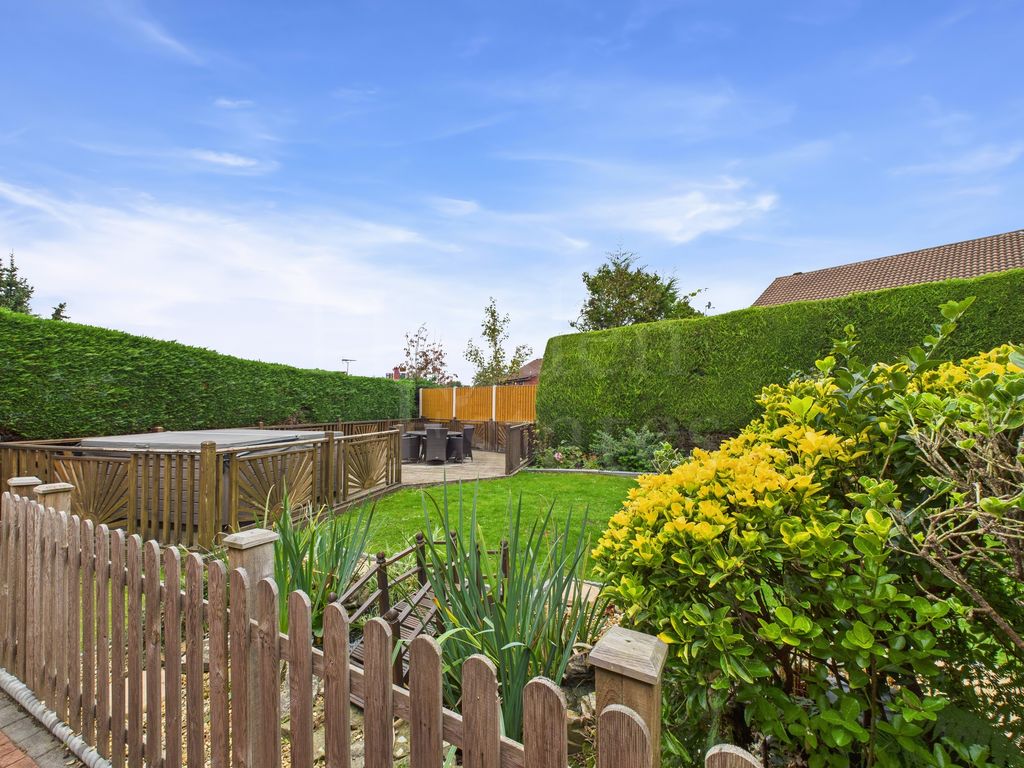 Property photo 3 of 18