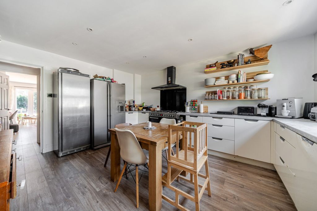 Property photo 2 of 17 1497276-11-6A6776...