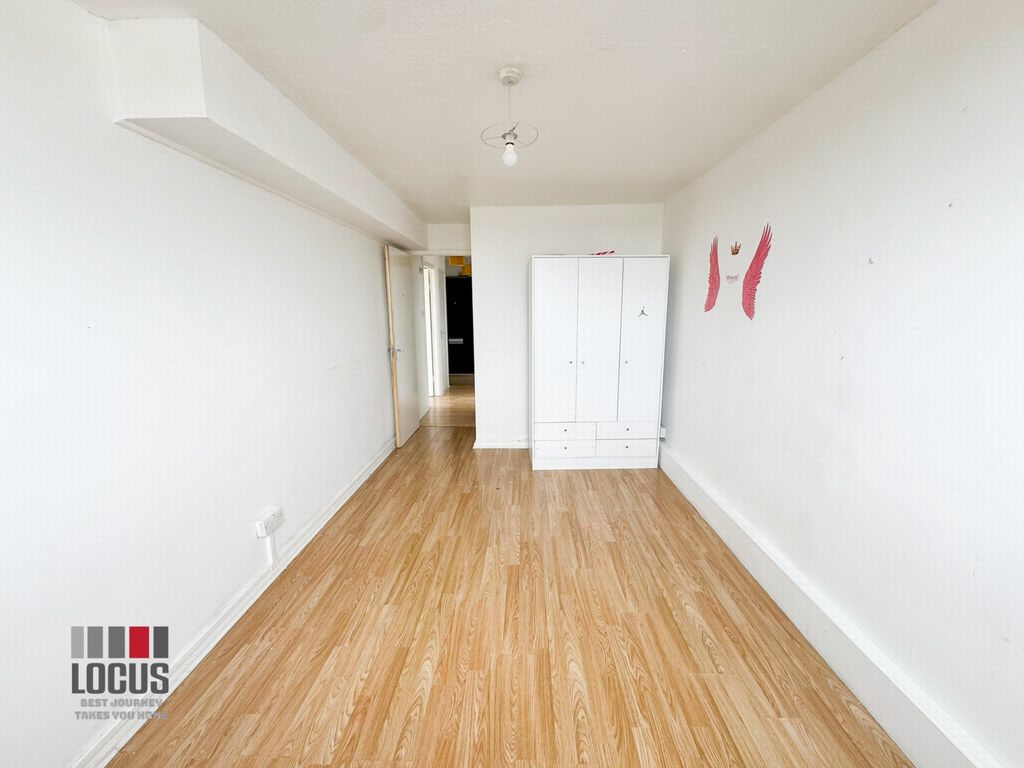 Property photo 3 of 9 Photo 2