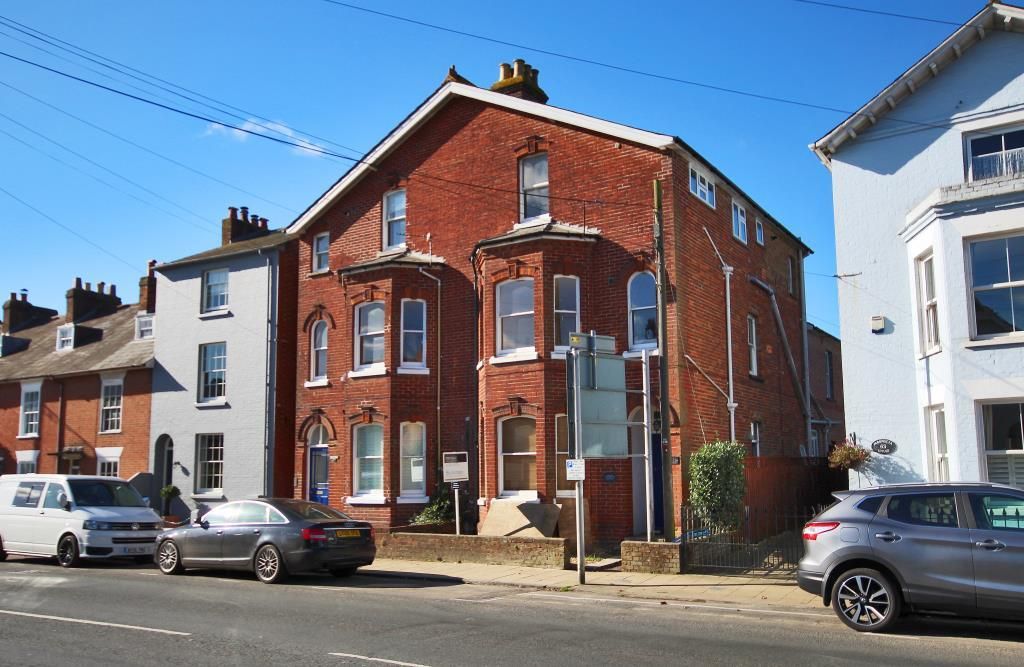Property photo 1 of 5 Front_Lge.Jpg