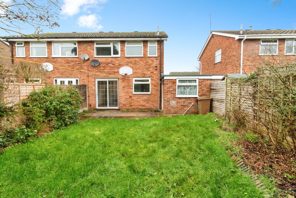 Property photo 2 of 11