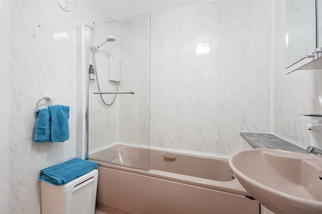 Additional image 14 of 2 bed flat for saleUnion Street, Hamilton, South Lanarkshire ML3