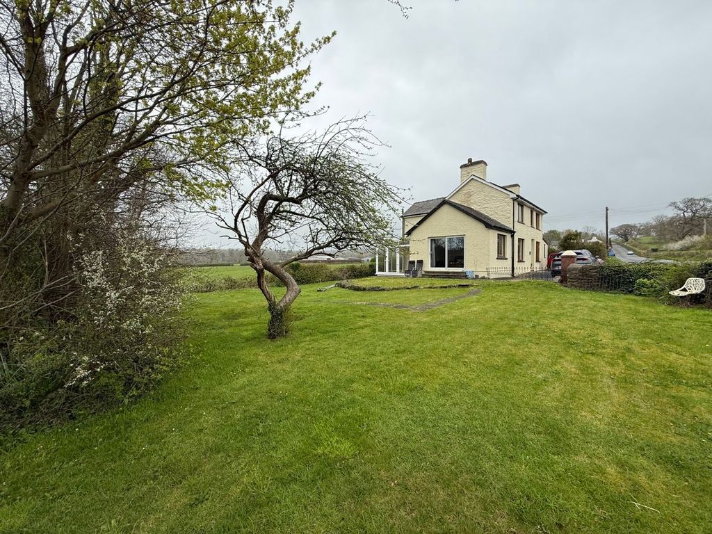 Property photo 1 of 36