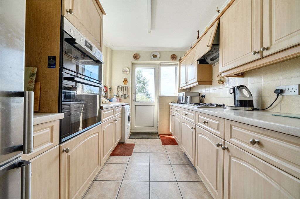Property photo 3 of 18 Picture No. 16