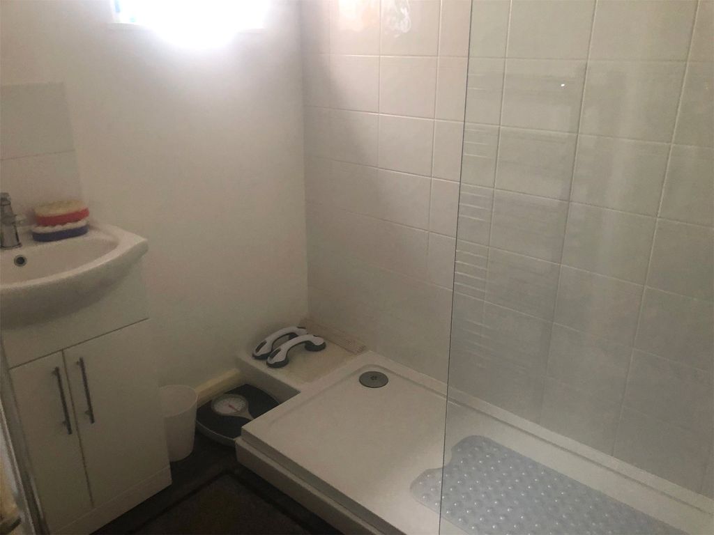 Property photo 3 of 8 Shower Room