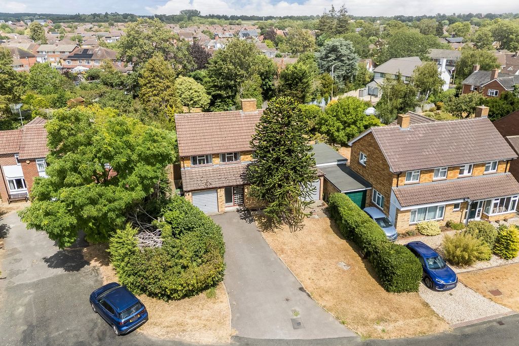 Property photo 1 of 24