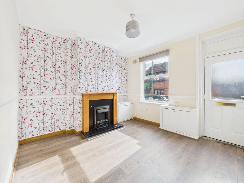 Property photo 2 of 13 Lounge