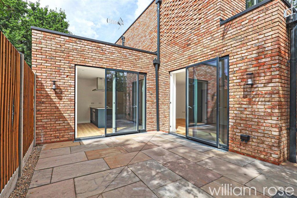Property photo 3 of 19 Img_1343.Jpg