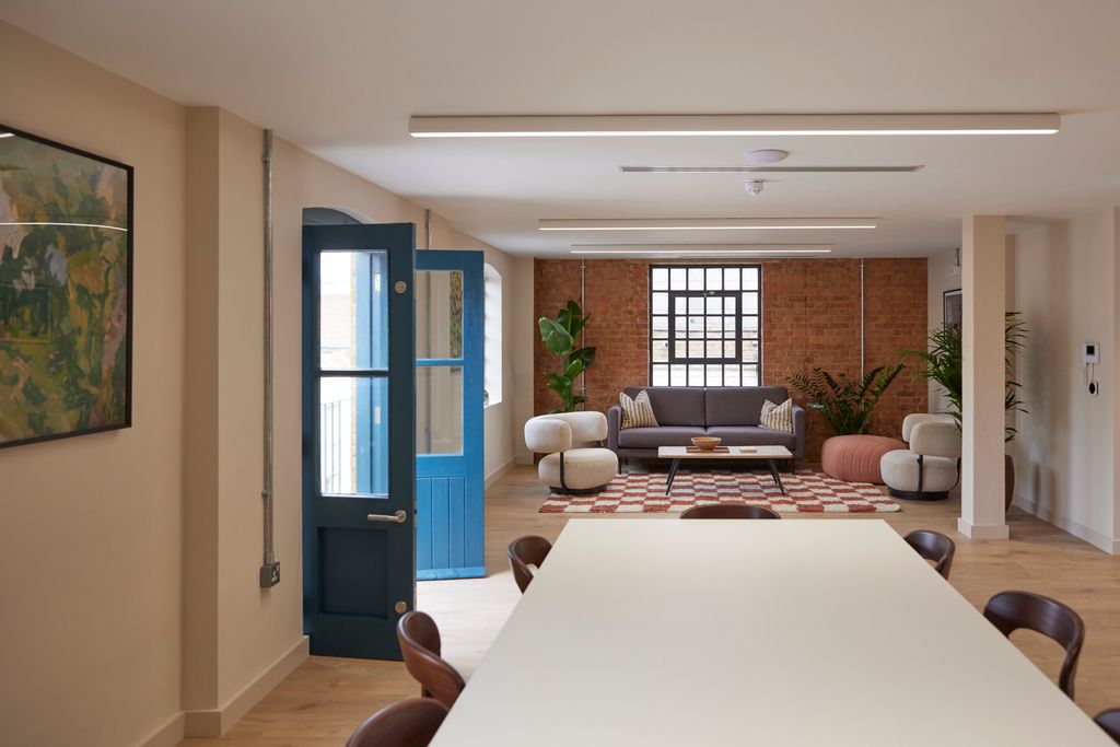 Property photo 3 of 5