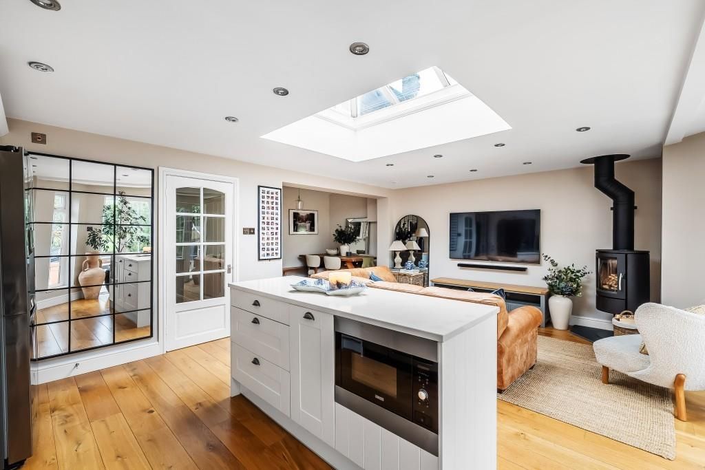 Property photo 2 of 22 22-Pilgrims-Way-Cottages-10.Jpg