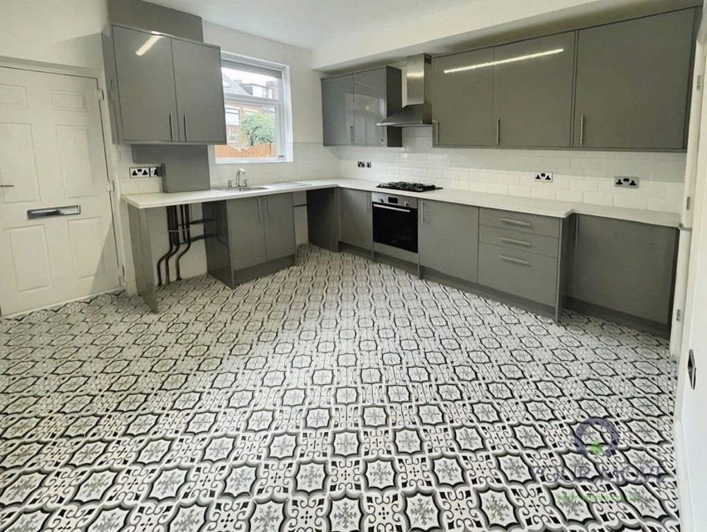 Property photo 3 of 9 Kitchen/Diner