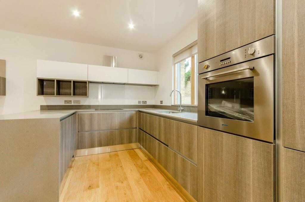 Property photo 2 of 13 Picture No. 08