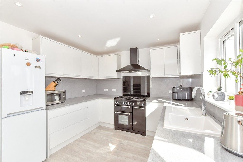 Property photo 2 of 13 Kitchen