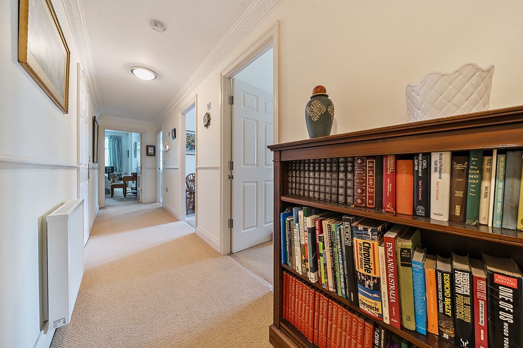 Property photo 3 of 13