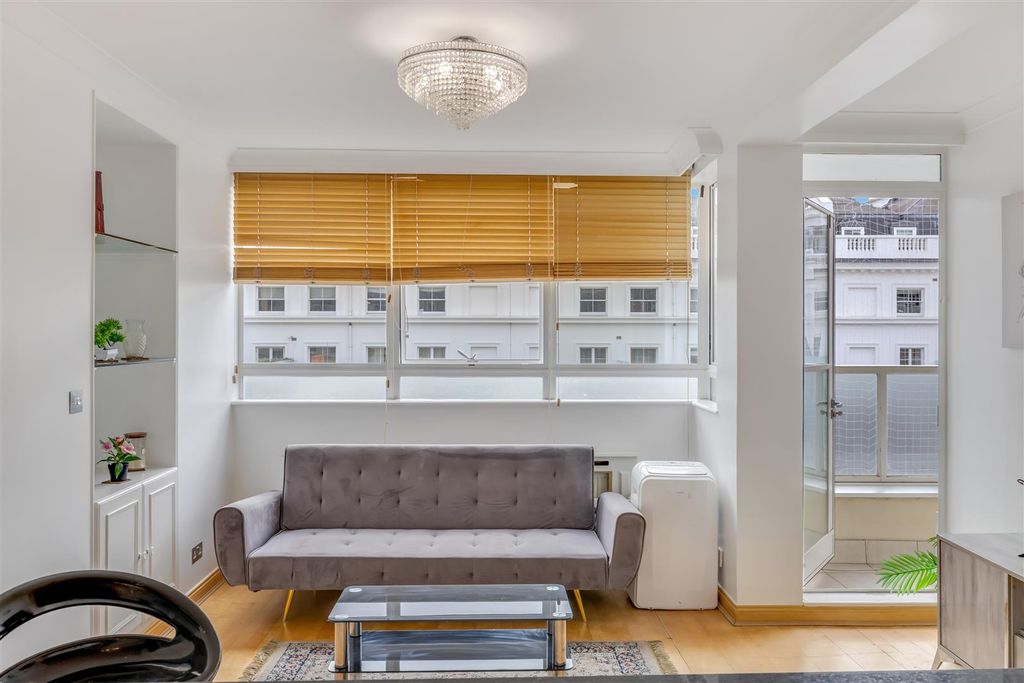 Property photo 2 of 12 6.Jpg