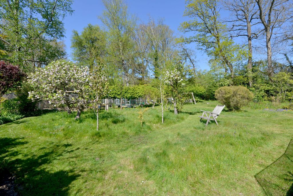 Property photo 3 of 21