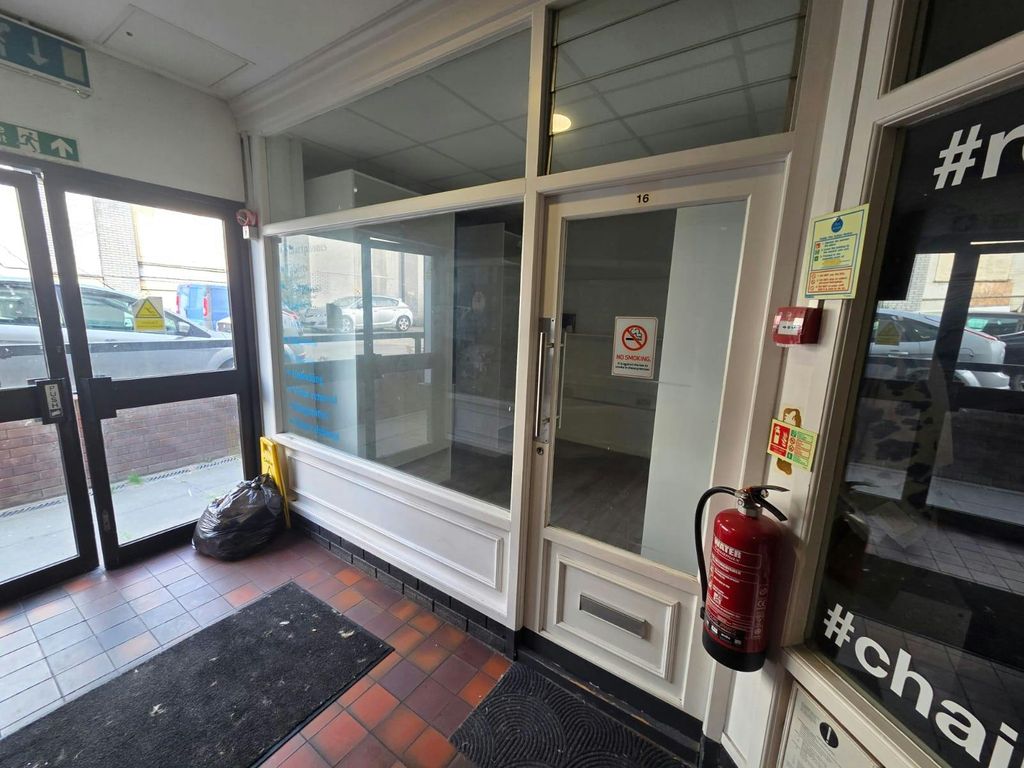Property photo 2 of 5 Deee580A-0cc5-4Df8-9ba6-E3d1c5Aab9c1.Jpg